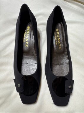 Brunate Black Women's Square-Toe Ballet Flats with Decorative Disc